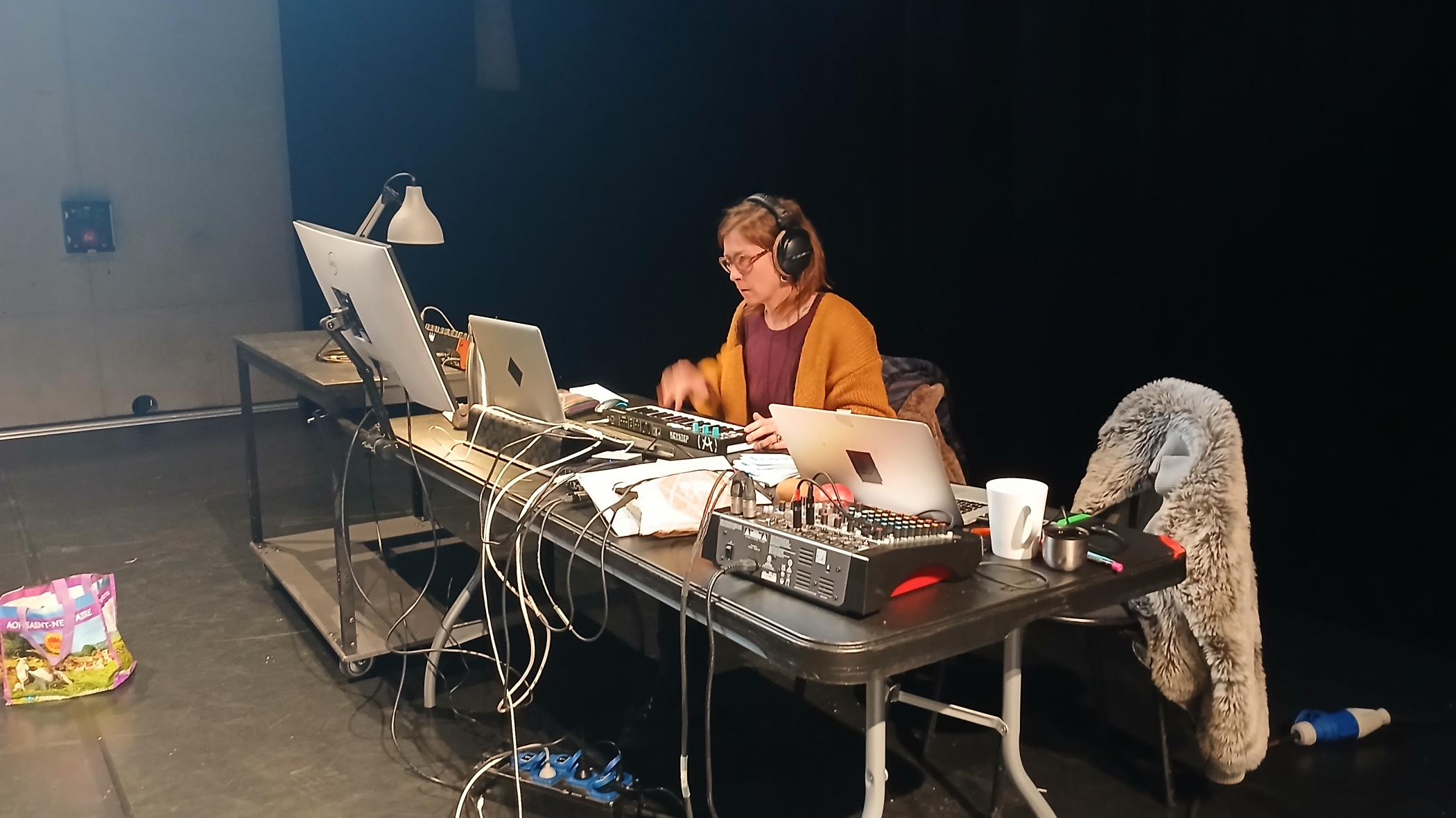 Cinq jours de résidence au plateau pour la compagnie FeM