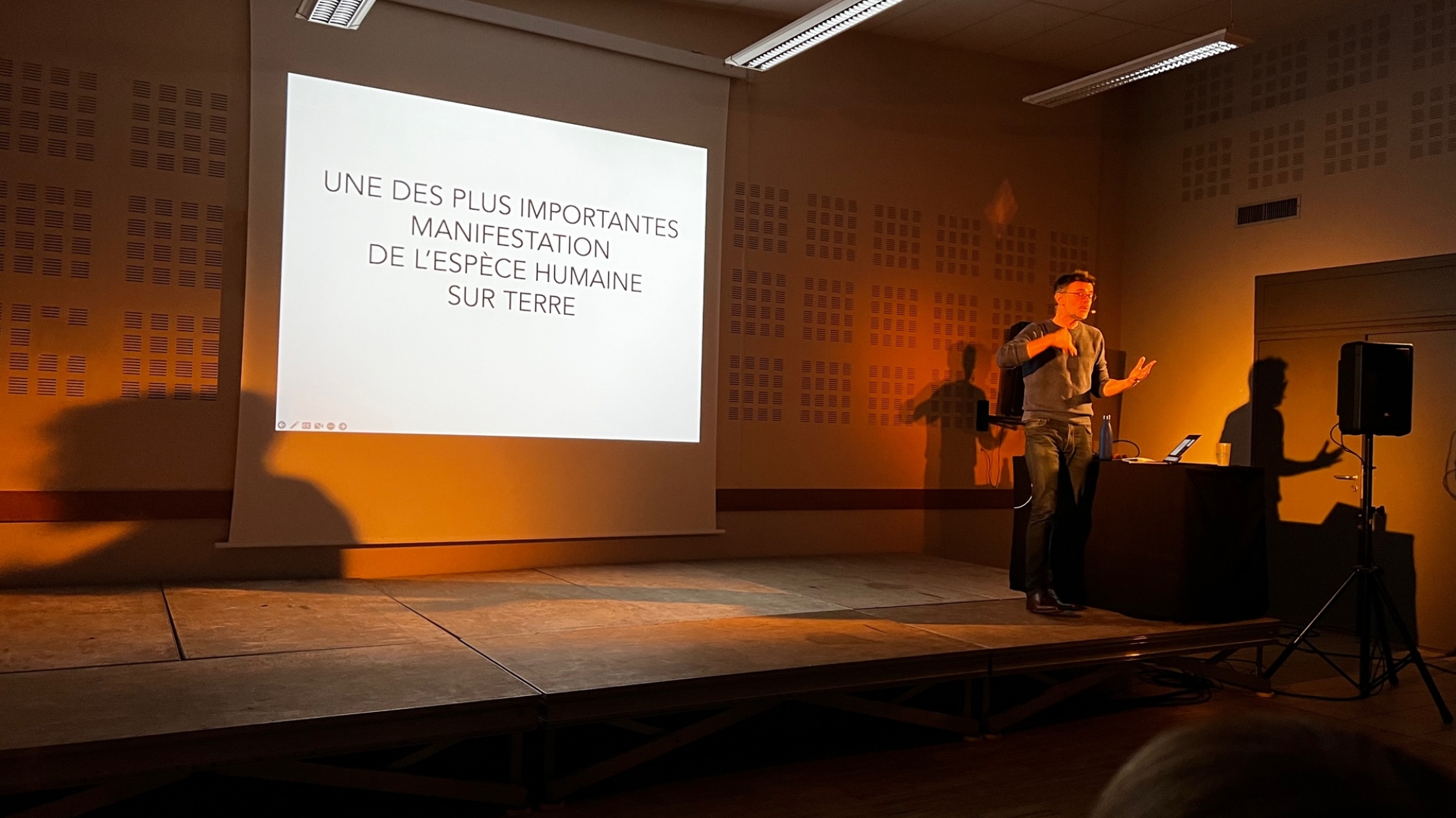 En Échappées avec Frédéric Ferrer, artiste complice de la saison