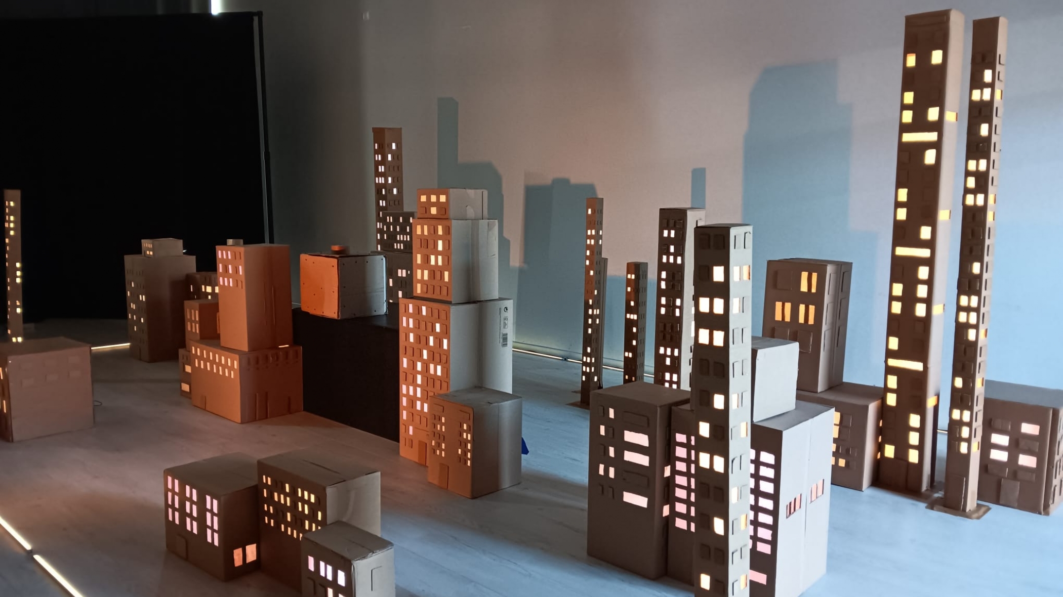 En tournée dans les établissements scolaires avec la compagnie Le Nez au Milieu du Village