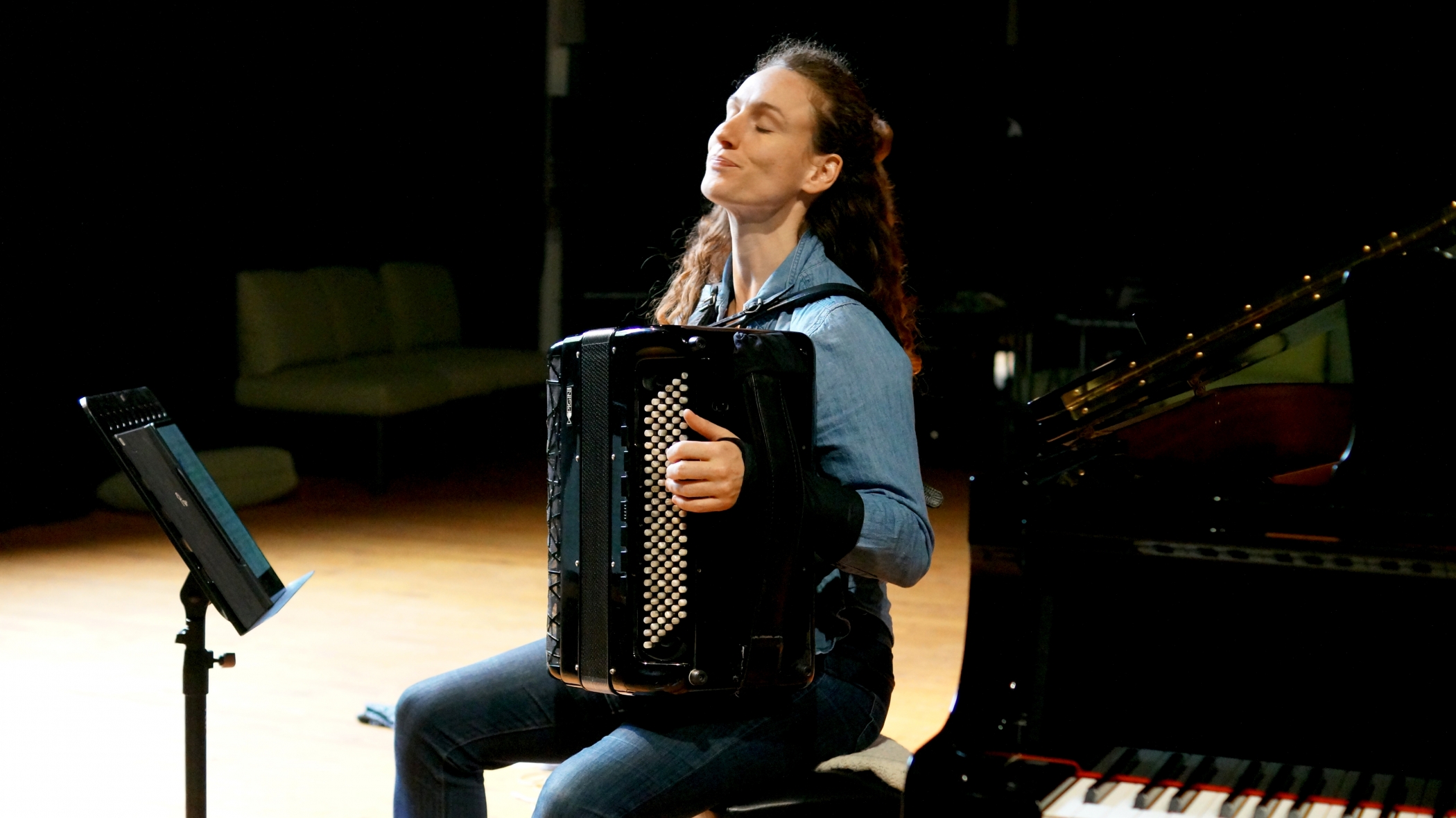 Résidence en scène de répétition pour le duo Avès