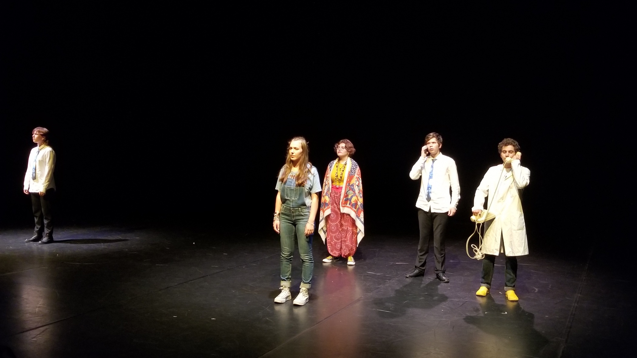 Les collégiens de Camille Reymond et les lycéens de Paul Arène sur la scène