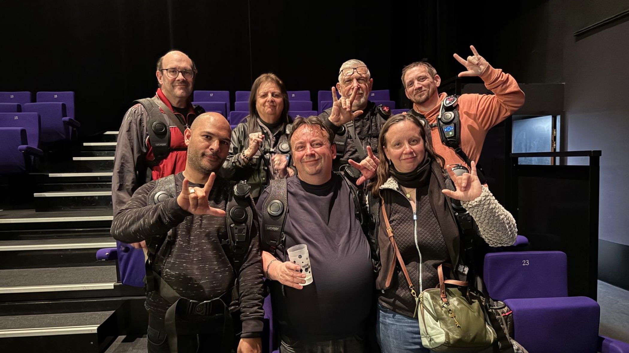 Première soirée avec les gilets vibrants au Théâtre Durance