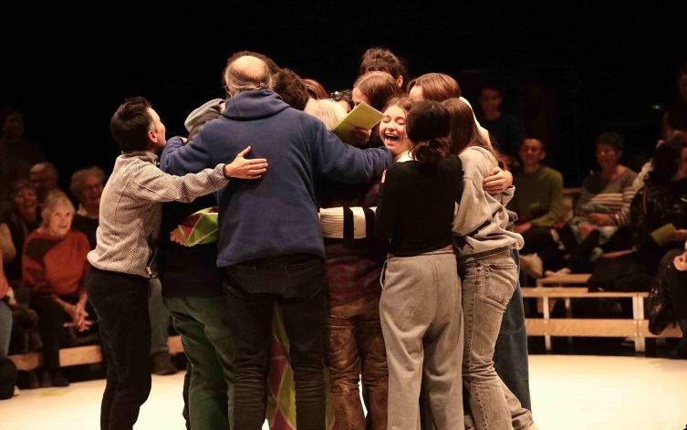 Entre spectacle et ateliers, Les Estivants commencent 2026 au Théâtre Durance en beauté