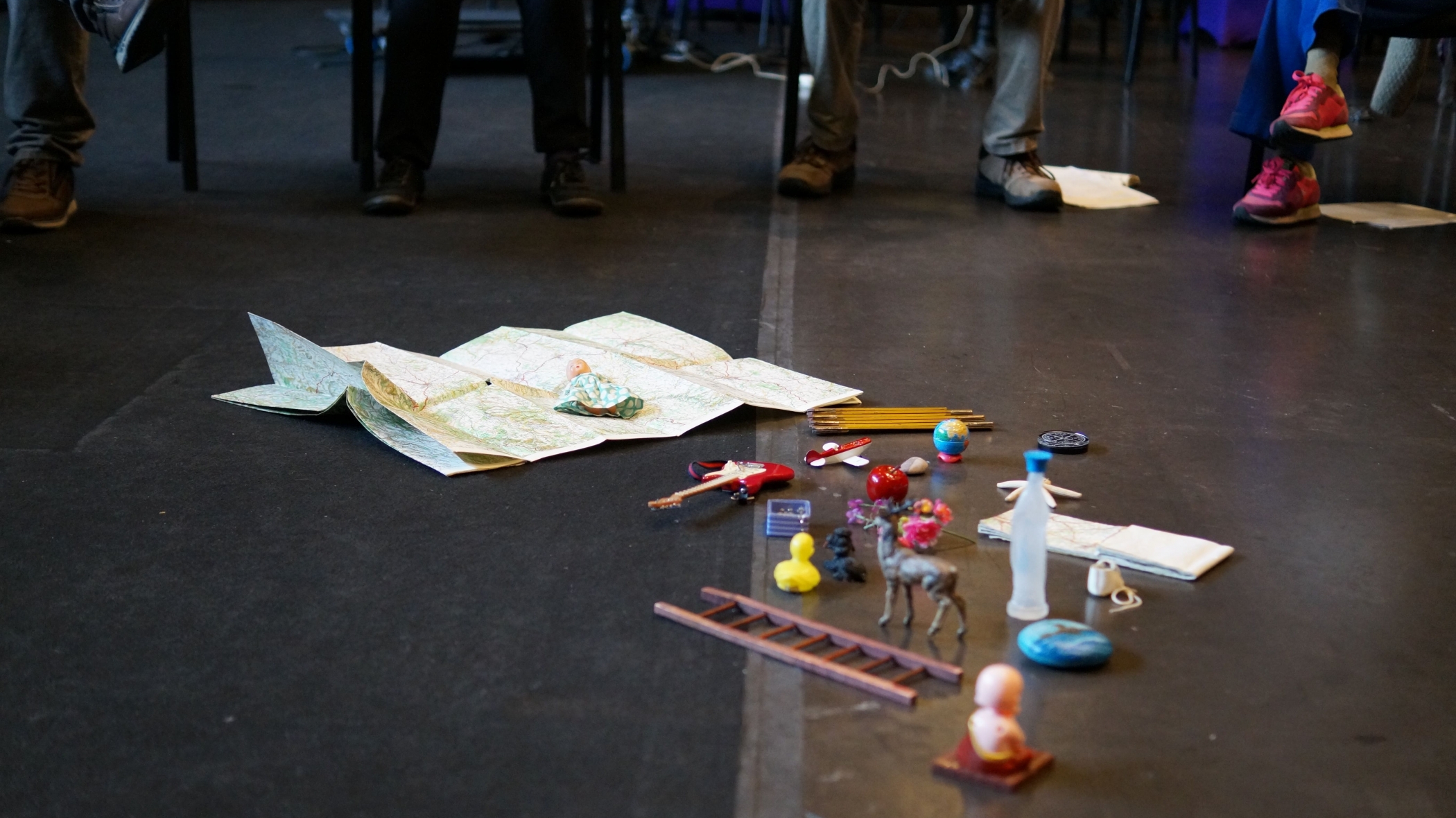 Une rencontre entre café philo et espace d'utopie dans La Petite Fabrique