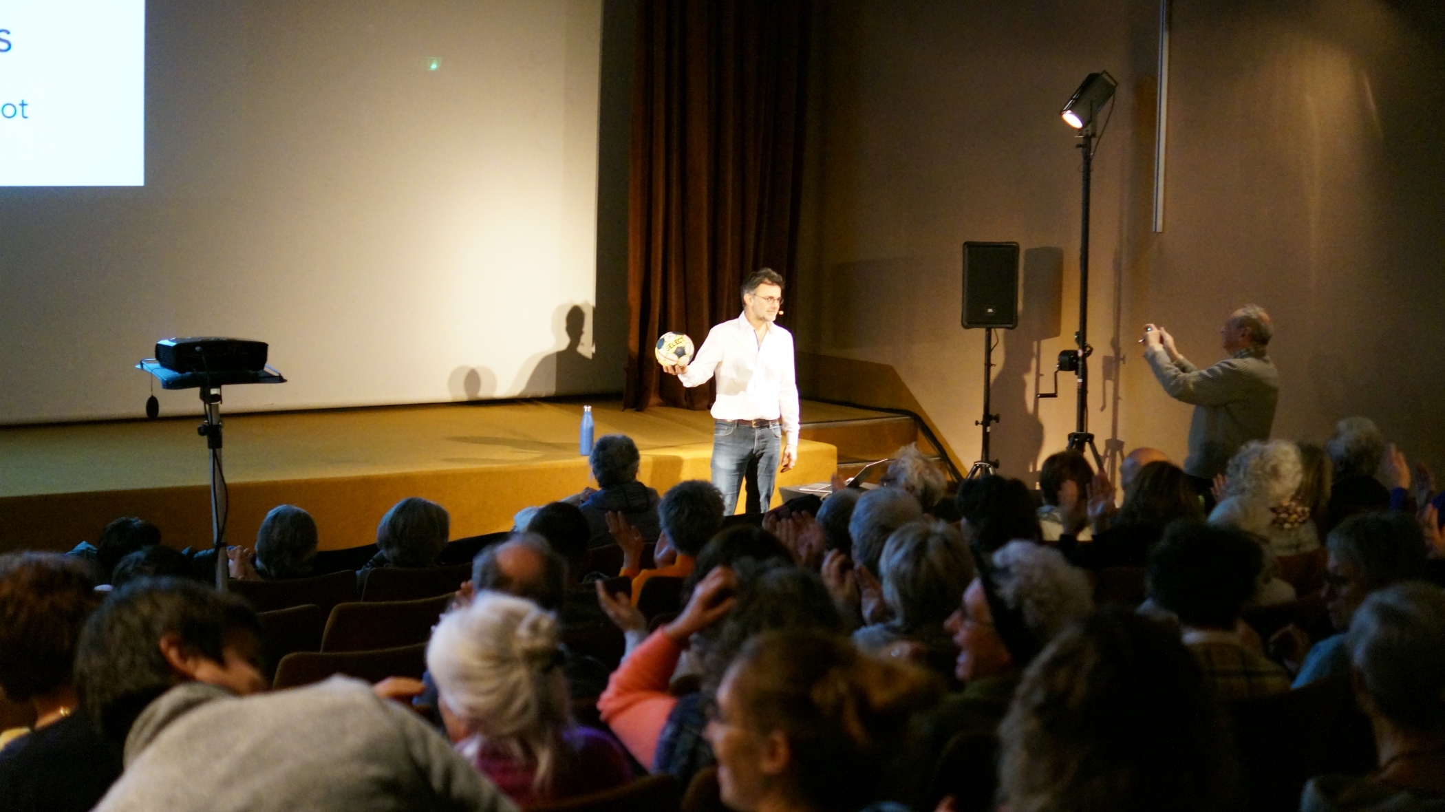 En Échappées avec Frédéric Ferrer, artiste complice de la saison