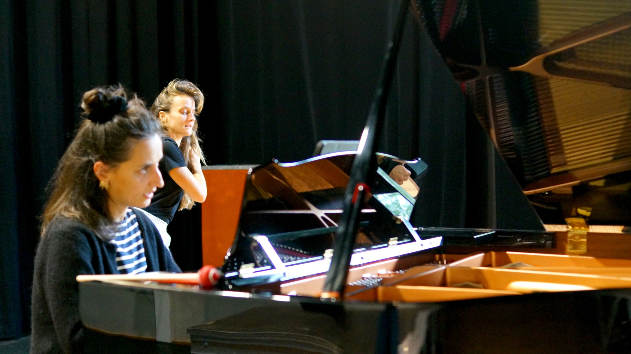 Résidence en scène de répétition pour le duo Avès